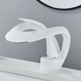 art_04_white